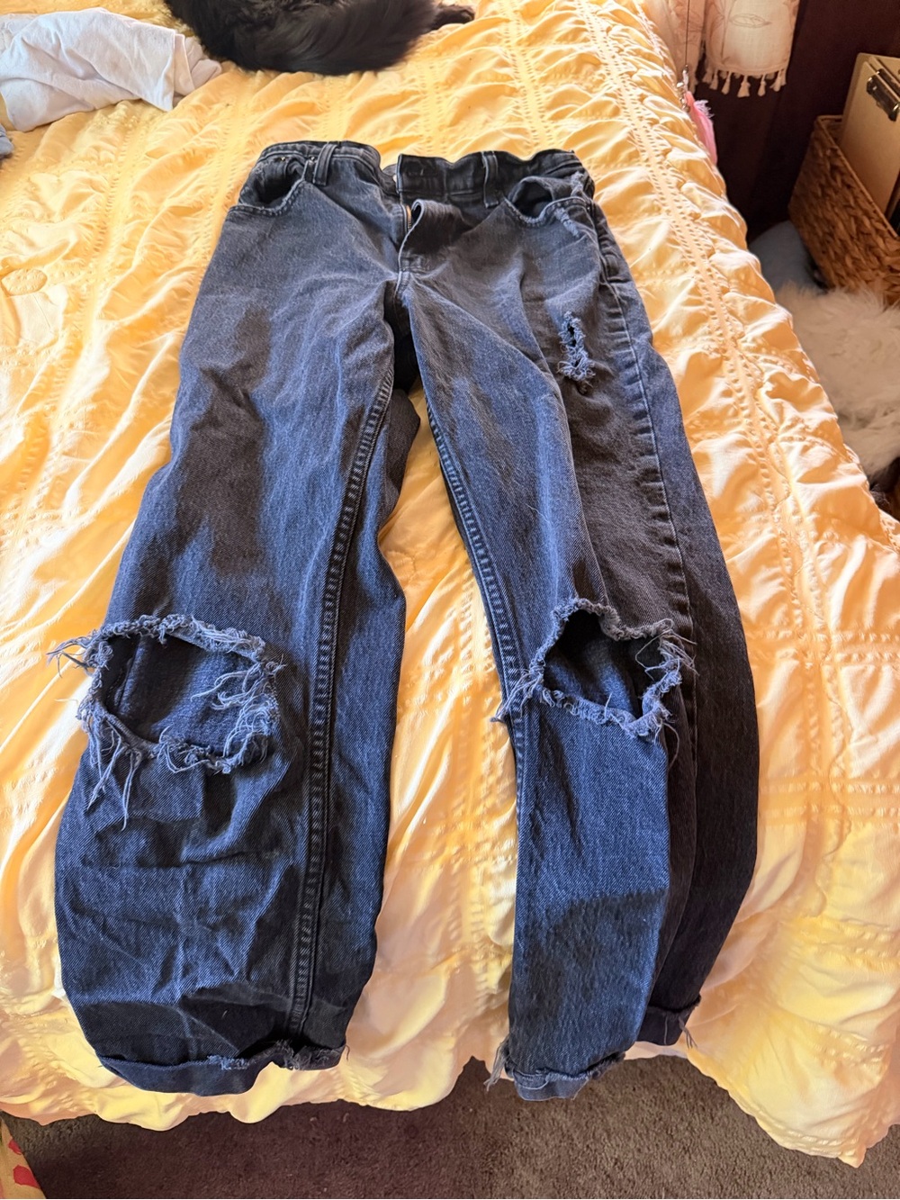 Abercrombie & Fitch Distressed Boyfriend Jeans